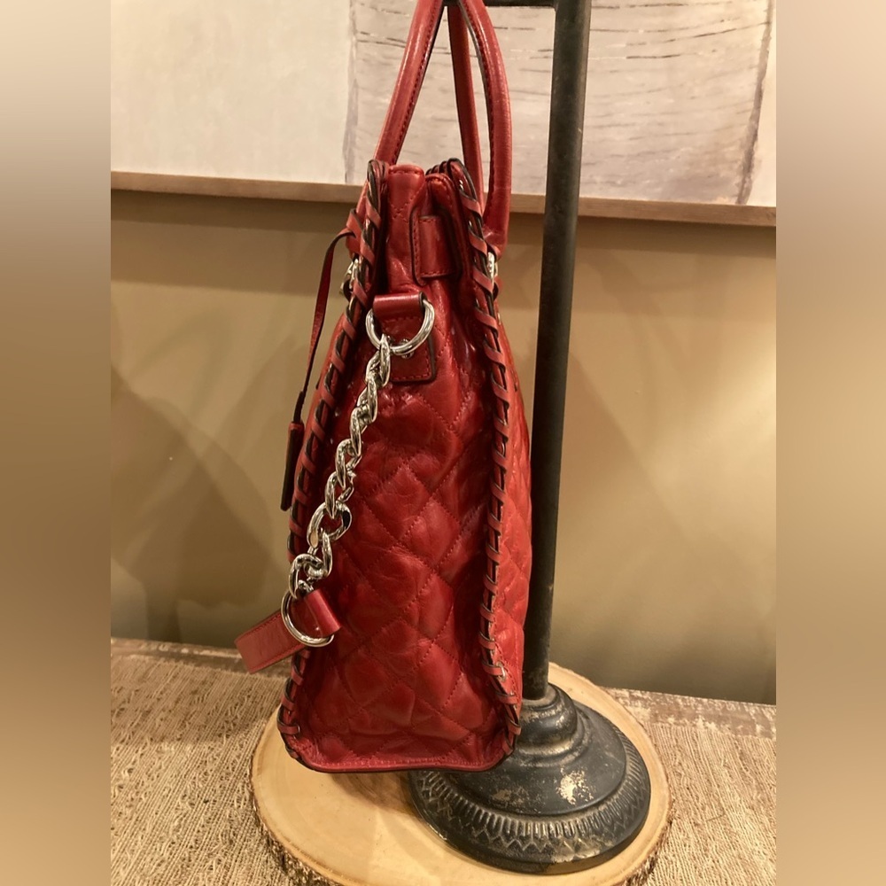 MICHAEL KORS HIPPIE GROMMET HAMILTON SATCHEL TOTE QUILTED LG CROSSBODY‎ RED $458 - Picture 4 of 11